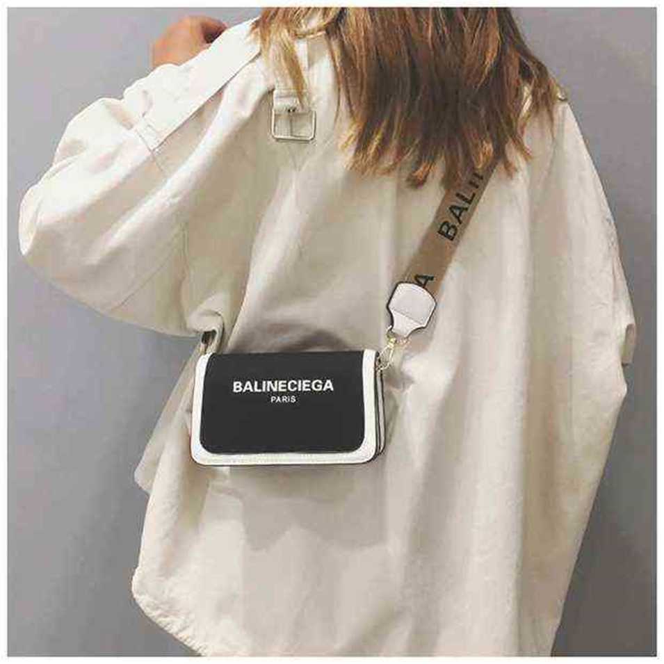 2023 Designer bag Bag Messenger Korean female student versatile ins same new fashion net red simple small square bag, Sky blue
2023 Designer bag Bag Messenger Korean female student versatile ins same new fashion net red simple small square bag, Sky blue