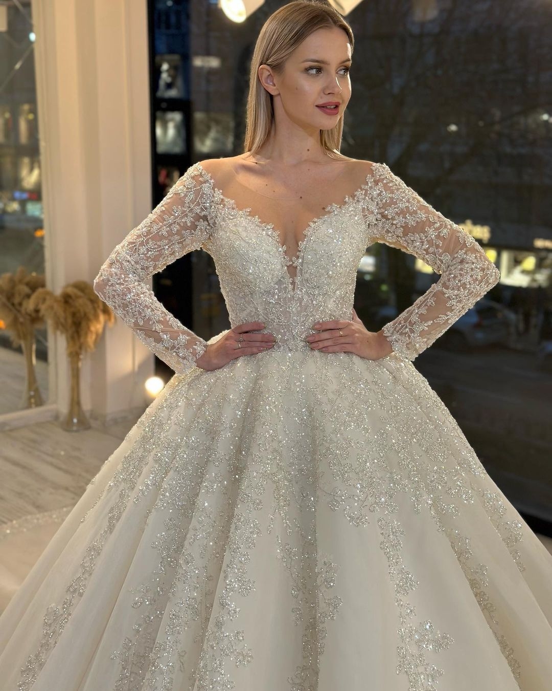 Fancy A Line Wedding Dress Sheer Neck Jewel Bridal Gowns Lace Sequined Sparkle Robe de mariee