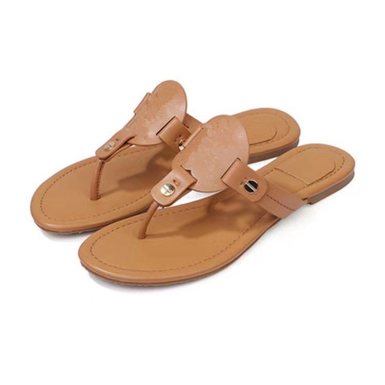 designer shoes slides foam runner Sandal Designer slipper women Sandals Triple White pattern slippers mens womens slides Carbon sandals women dressy summer slides, 18
designer shoes slides foam runner Sandal Designer slipper women Sandals Triple White pattern slippers mens womens slides Carbon sandals women dressy summer slides, 18