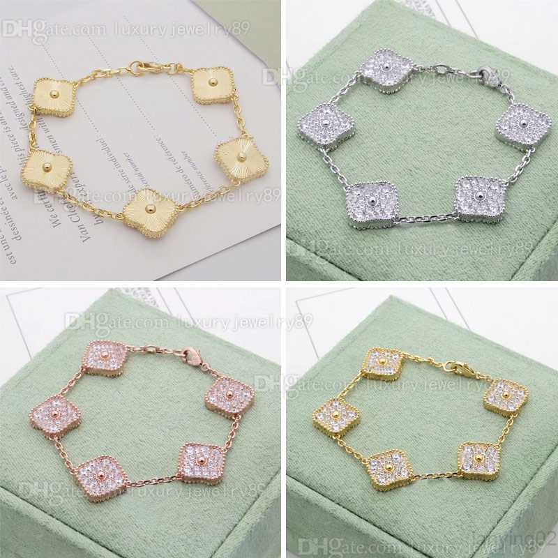 Designer Charm Bracelets Fashion Clover Gold Bracelet red Fritillary Lover Luxury Jewelry Women's 15mm Flower Party Wedding Engagement Gift Jewelry WomensZIA3
Designer Charm Bracelets Fashion Clover Gold Bracelet red Fritillary Lover Luxury Jewelry Women's 15mm Flower Party Wedding Engagement Gift Jewelry WomensZIA3