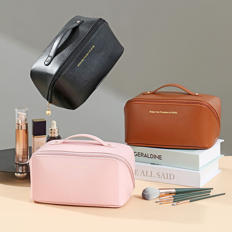 Cosmetic Bags Cases LargeCapacity Travel Bag Portable PU Makeup Pouch Women Waterproof Bathroom Washbag Multifunctional Toiletry Kit 230330