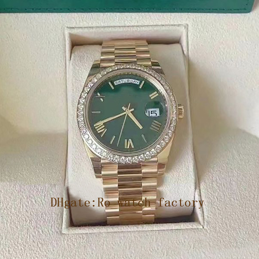 Fashion Men Fashion Women Watch With Full Diamond 40MM 18K Yellow Gold Rhinestone Bracelet Wristwatc 228348, Polishing cloth
Fashion Men Fashion Women Watch With Full Diamond 40MM 18K Yellow Gold Rhinestone Bracelet Wristwatc 228348, Polishing cloth