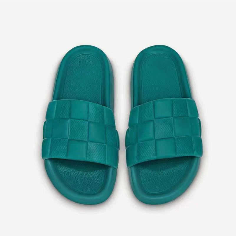 Designer shoes unisex Waterfront Slide Men Beach rubber Slides Luxury platform Sandals Maxi Damier TPU Slippers 35-46 NO441
Designer shoes unisex Waterfront Slide Men Beach rubber Slides Luxury platform Sandals Maxi Damier TPU Slippers 35-46 NO441