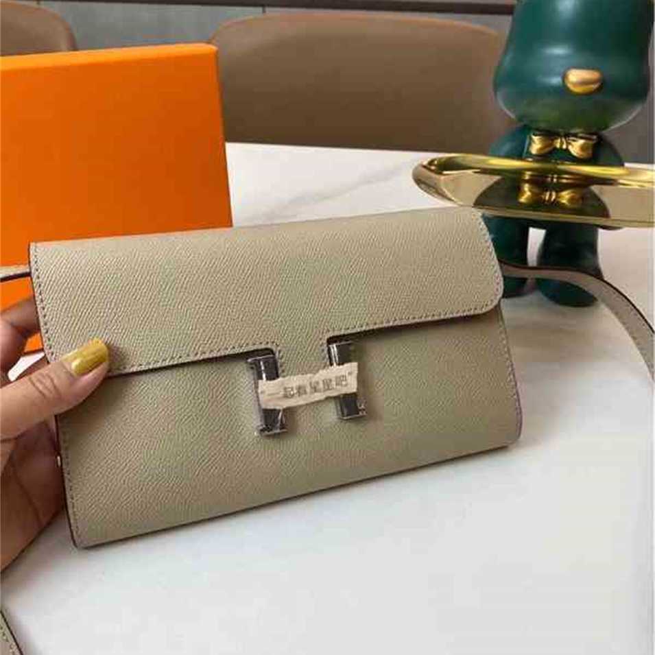 2023 Designer bag Handbag The women's cross grin one messenger bg cn be used wllet or hndbagBK0X, Light gray
2023 Designer bag Handbag The women's cross grin one messenger bg cn be used wllet or hndbagBK0X, Light gray