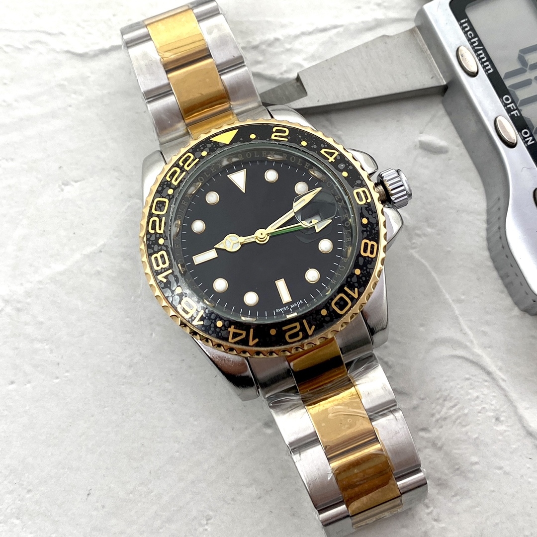 Mens wristwatches glide lock luxury Ceramic Bezel Sapphiremechanical submarine watches 2813 Stainless steel strap Sapphire mirror 50m waterproof WATCH
Mens wristwatches glide lock luxury Ceramic Bezel Sapphiremechanical submarine watches 2813 Stainless steel strap Sapphire mirror 50m waterproof WATCH