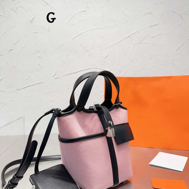 Women Luxury Brand Designer Bags Handbags Shoulder Crossbody Bag Tote Fashion Texture Leather Multifunctional Portable Bucket bags Basket bag Factory Direct Sale, # 21 size19cm
Women Luxury Brand Designer Bags Handbags Shoulder Crossbody Bag Tote Fashion Texture Leather Multifunctional Portable Bucket bags Basket bag Factory Direct Sale, # 21 size19cm