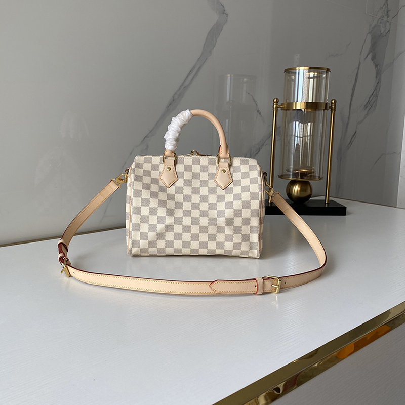 Designer Shoulder Bag Luxury Handbags 25CM High Imitation Crossbody Bag With Box ZL044
Designer Shoulder Bag Luxury Handbags 25CM High Imitation Crossbody Bag With Box ZL044