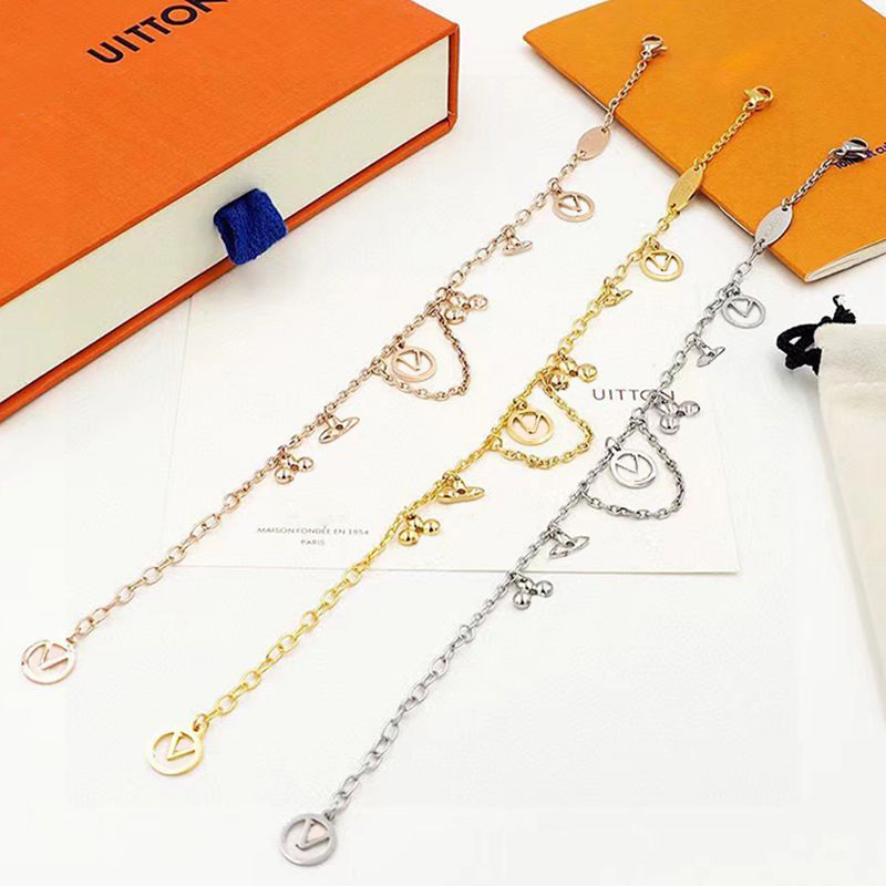 New Designer Design Women's Gold Bracelet for Women Luxury L letter Flower Bracelet Women's Jewelry Gifts
New Designer Design Women's Gold Bracelet for Women Luxury L letter Flower Bracelet Women's Jewelry Gifts