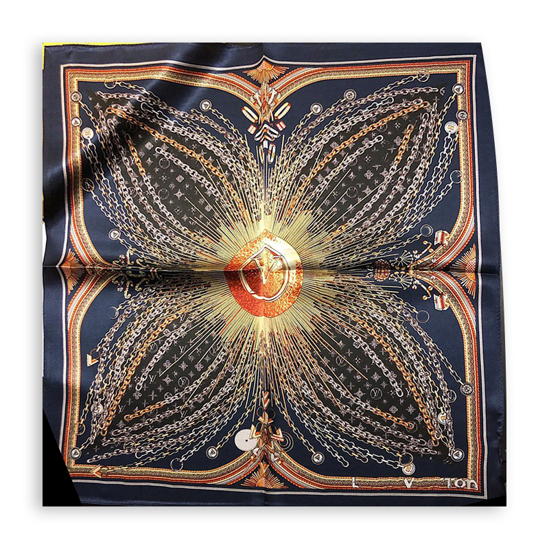 European Love Brand Scarf Vintage Print Striped Scarf Spring Couple Gift Portable Scarf Classic Design Letter Silk Shawl 53X53cm
European Love Brand Scarf Vintage Print Striped Scarf Spring Couple Gift Portable Scarf Classic Design Letter Silk Shawl 53X53cm