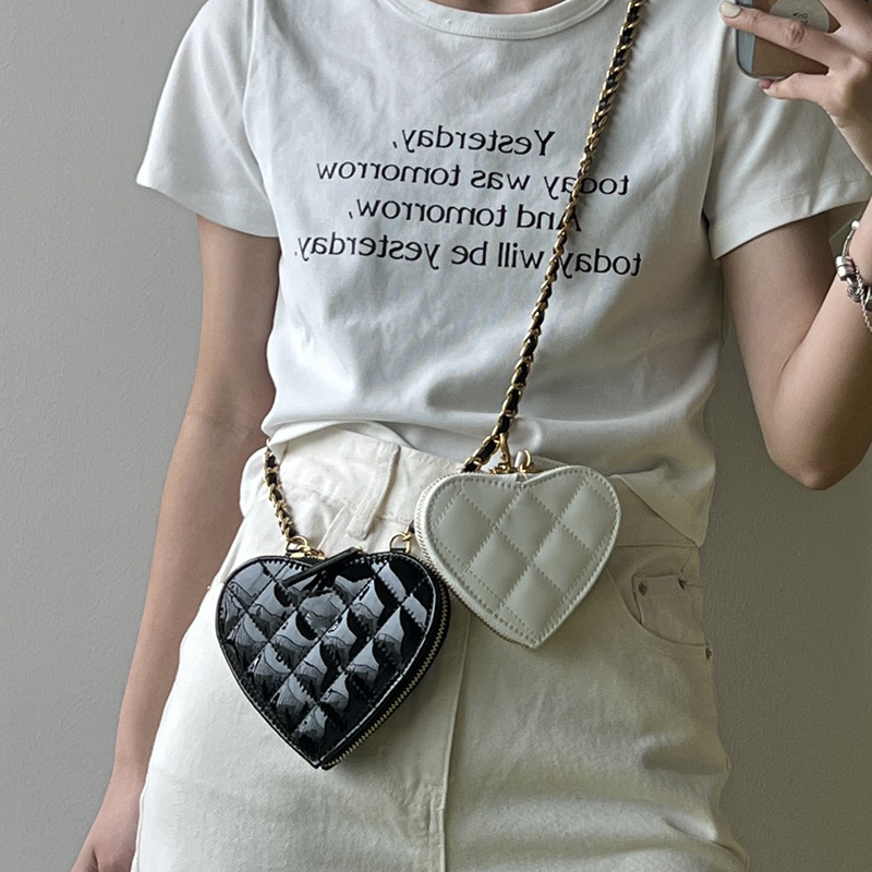 23P Women Patent Leather Gemini Heart Bags Black White Love Valentine Collection Purse Gold Metal Hardware Matelasse Chain Crossbody Shoulder Handbag Clutch Purse, Box1
23P Women Patent Leather Gemini Heart Bags Black White Love Valentine Collection Purse Gold Metal Hardware Matelasse Chain Crossbody Shoulder Handbag Clutch Purse, Box1