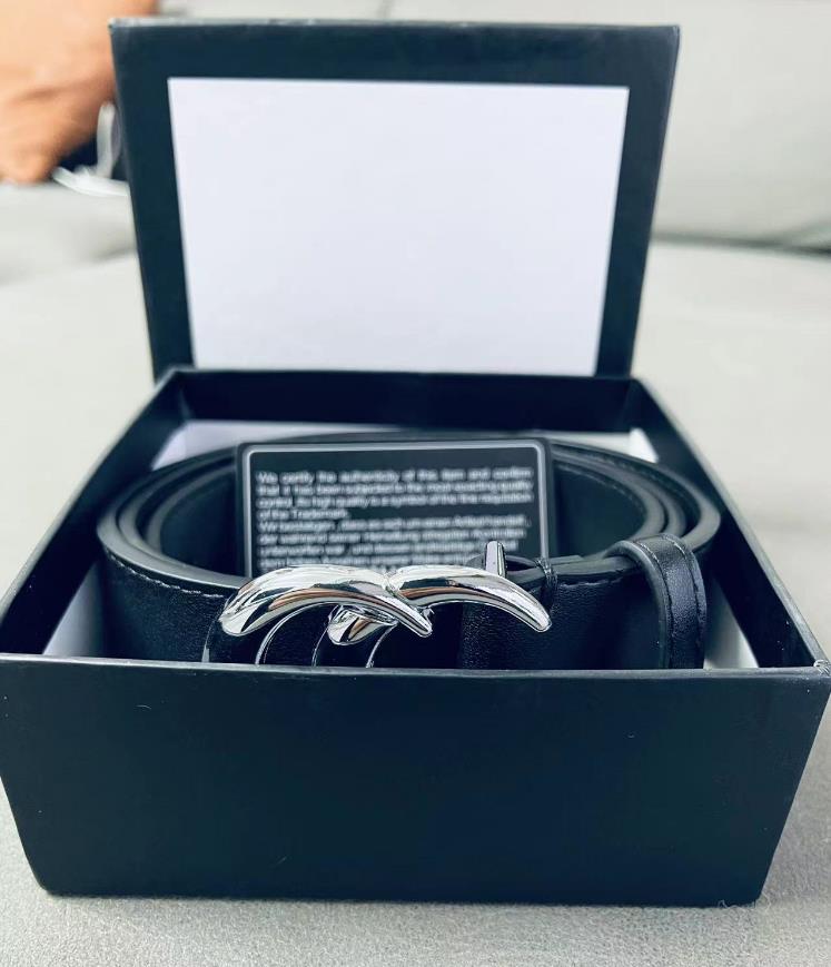 2023 Fashion Big buckle genuine leather belt box designer men women high quality mens belts with Box AAAAA18, High quality 3.8cm+box
2023 Fashion Big buckle genuine leather belt box designer men women high quality mens belts with Box AAAAA18, High quality 3.8cm+box