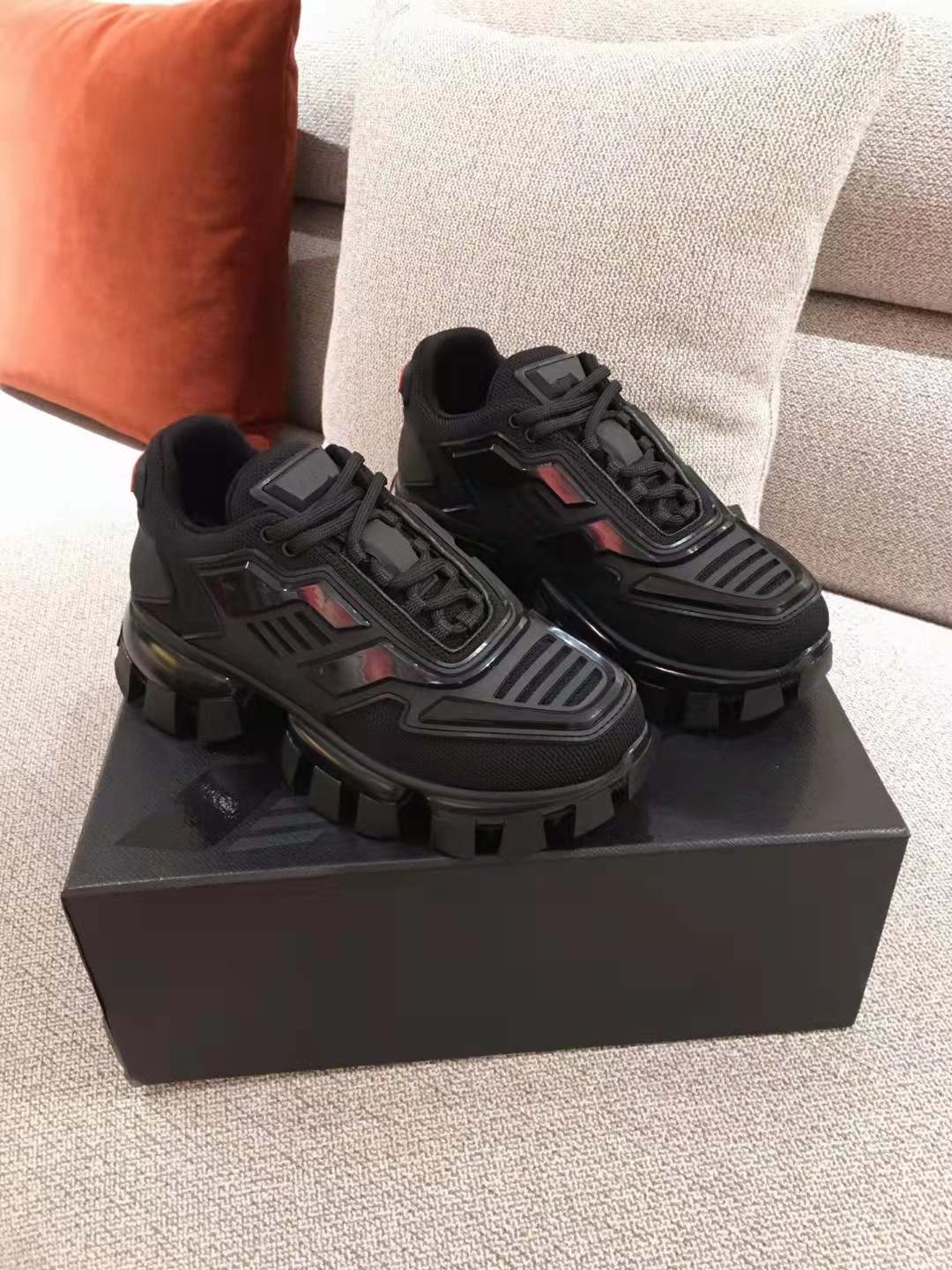 Brand Men's Sports Shoes Cloudbust Thunder Sneakers Men Knit Fabric Technical Eyestay Casual Walking Light Mesh Outdoor Runner Trainers 38-46