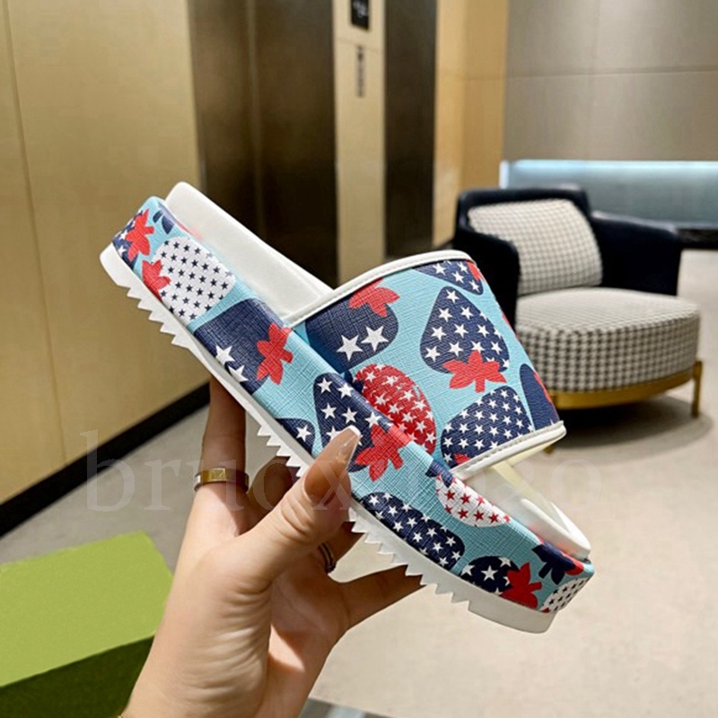 2023 womens fashion embroidered canvas designer slides slip on slippers girls 6cm Canvas covered platform sandals with box and dust bags si sandals designer woman
2023 womens fashion embroidered canvas designer slides slip on slippers girls 6cm Canvas covered platform sandals with box and dust bags si sandals designer woman