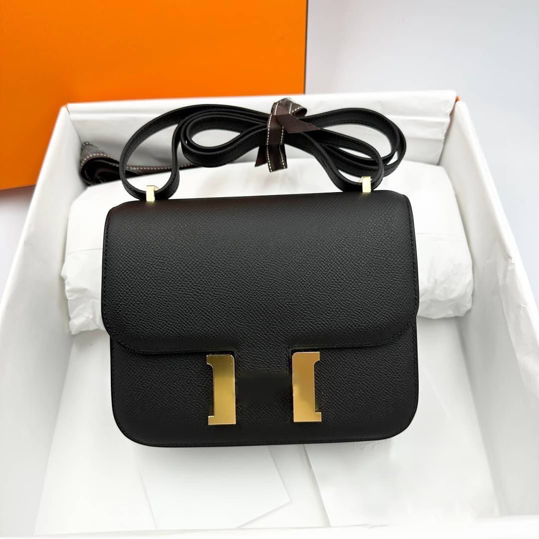 Designer Crossbody Bags tote constances nato Metal clasp Shoulder bag Luxury Hobo Women handbag purses classic famous smooth Genuine leather mens clutch bag, Orange
Designer Crossbody Bags tote constances nato Metal clasp Shoulder bag Luxury Hobo Women handbag purses classic famous smooth Genuine leather mens clutch bag, Orange