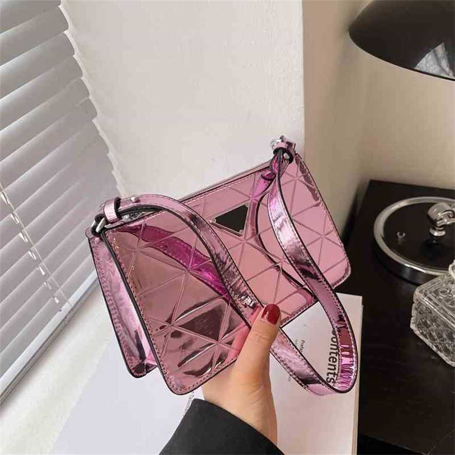 2023 Designer bag Fashionable patent leather bright face small bag women's 2023 new trend single shoulder Lingge small square bag versatile messenger bag, Black7
2023 Designer bag Fashionable patent leather bright face small bag women's 2023 new trend single shoulder Lingge small square bag versatile messenger bag, Black7