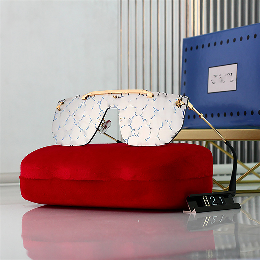 Designer Double G Sunglasses for Women Luxury GGity Retro Eyewear Men Glasses Fashion Accessories Classic Polarized Sunglasses for Summer Holiday Party G53
Designer Double G Sunglasses for Women Luxury GGity Retro Eyewear Men Glasses Fashion Accessories Classic Polarized Sunglasses for Summer Holiday Party G53