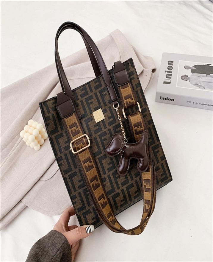 46 OFF 2022 high quality new fashion trendy bags Tote large capacity portable shoulder trend young women039s leisure big Cross1663588, Brown
46 OFF 2022 high quality new fashion trendy bags Tote large capacity portable shoulder trend young women039s leisure big Cross1663588, Brown