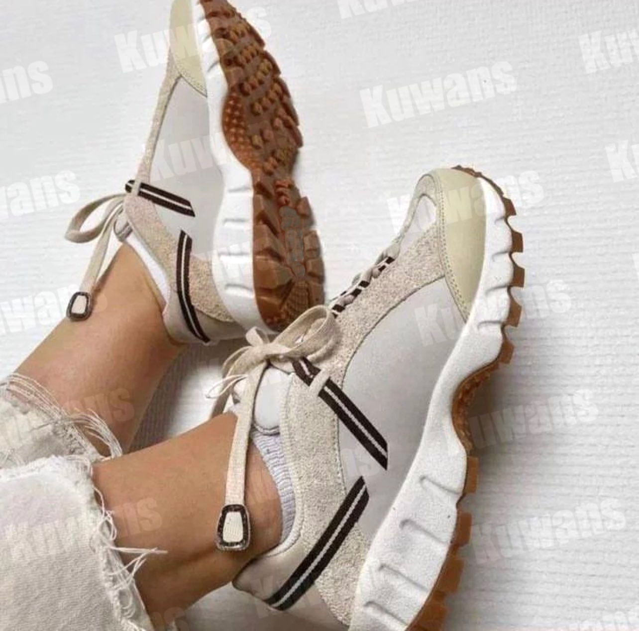 Jaquemus Sneakers Women Shoe Designer Airs Humara LX Luxury Men Jaquemu Casual Mesh Sneaker Runners Platform Trainers Size 35-45, Color 1
Jaquemus Sneakers Women Shoe Designer Airs Humara LX Luxury Men Jaquemu Casual Mesh Sneaker Runners Platform Trainers Size 35-45, Color 1
