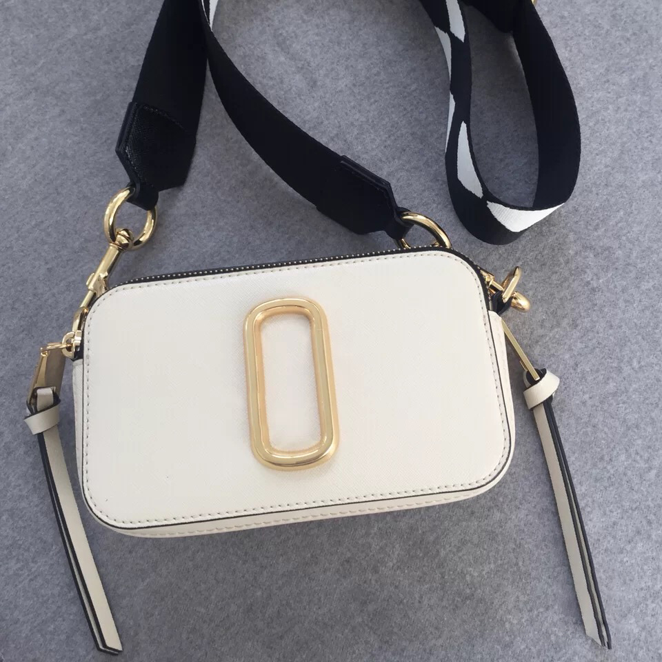 Top quality Marc jocobs Envelope camera Bag the tote Women Men luxury Designer classic baguette PU Hobo Shoulder bag handbag Crossbody square marcjocobs clutch bags, Grey
Top quality Marc jocobs Envelope camera Bag the tote Women Men luxury Designer classic baguette PU Hobo Shoulder bag handbag Crossbody square marcjocobs clutch bags, Grey