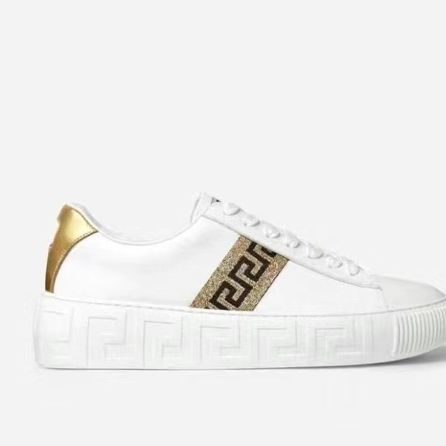 Greca Sneakers Designer Casual Shoes Calfskin Platform Sports Shoe White and gold Leather upper and lace-up design Men Shoes Trainers 01
Greca Sneakers Designer Casual Shoes Calfskin Platform Sports Shoe White and gold Leather upper and lace-up design Men Shoes Trainers 01