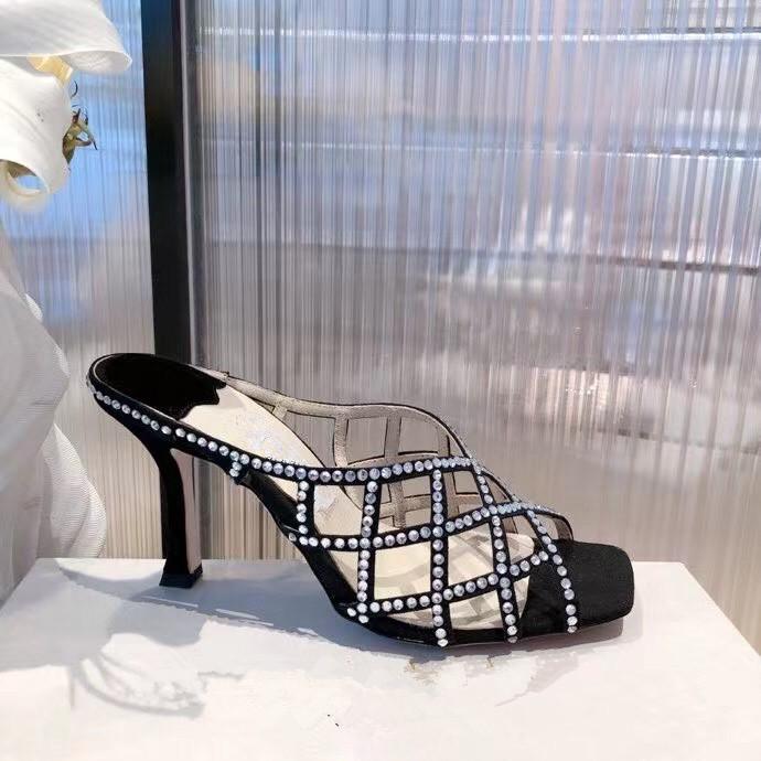 designer sandals Woman designers slippers classic British Rhinestone Leather Heel 6.5 8.5cm size 35-39 high quality Original box Pink Shoes designer slipper shoe, White
designer sandals Woman designers slippers classic British Rhinestone Leather Heel 6.5 8.5cm size 35-39 high quality Original box Pink Shoes designer slipper shoe, White