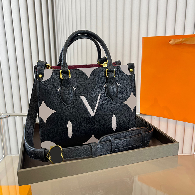 Onthego Luxurys Designers Bags Womens Love Handbags Purse Flower Tote Bag Ladies Casual Tote PVC Leather Shoulder Bags Female Big Purse Heart Handbag 2303292D, L1
Onthego Luxurys Designers Bags Womens Love Handbags Purse Flower Tote Bag Ladies Casual Tote PVC Leather Shoulder Bags Female Big Purse Heart Handbag 2303292D, L1