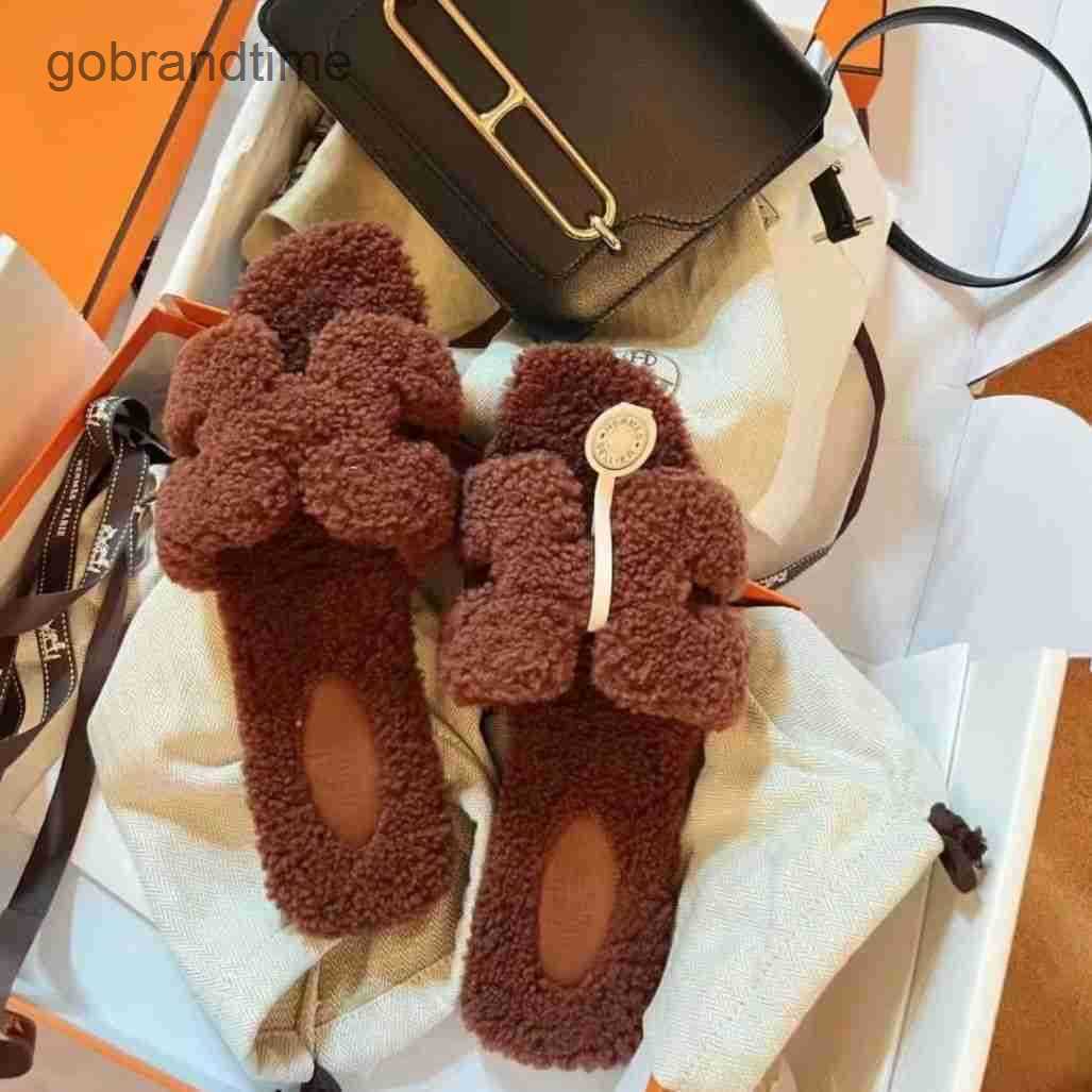 Teddy and wear Autumn designer wool slippers daily winter of furry Bear Sandal Oran h Dsigner Slipper Shoes 2023 H Women's flat bottom lamb integrate A06H
Teddy and wear Autumn designer wool slippers daily winter of furry Bear Sandal Oran h Dsigner Slipper Shoes 2023 H Women's flat bottom lamb integrate A06H