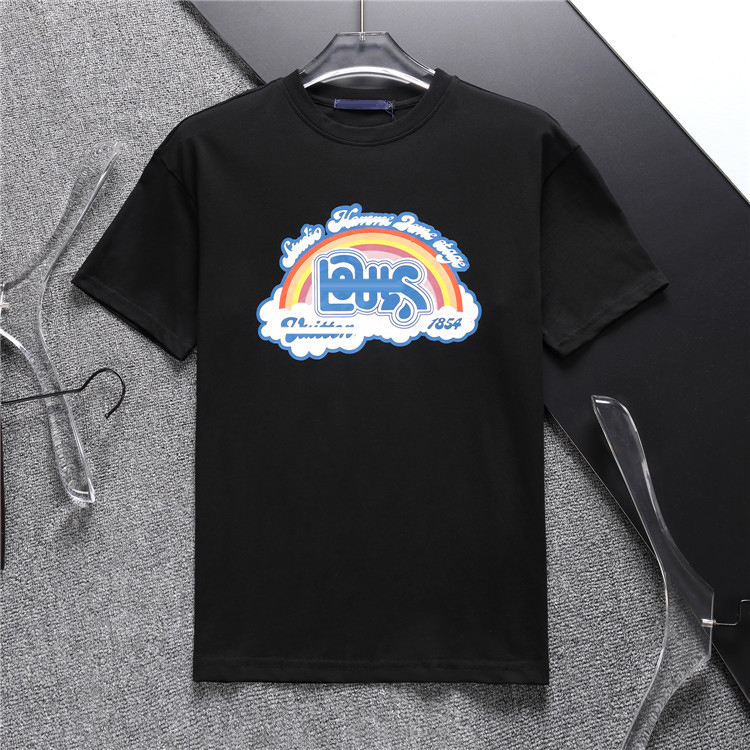 Mens Designers T Shirt Man Womens tshirts Designer With rainbow Letters Print Short Sleeves Summer Shirts Men Loose Tees Asian size M-3XL
Mens Designers T Shirt Man Womens tshirts Designer With rainbow Letters Print Short Sleeves Summer Shirts Men Loose Tees Asian size M-3XL