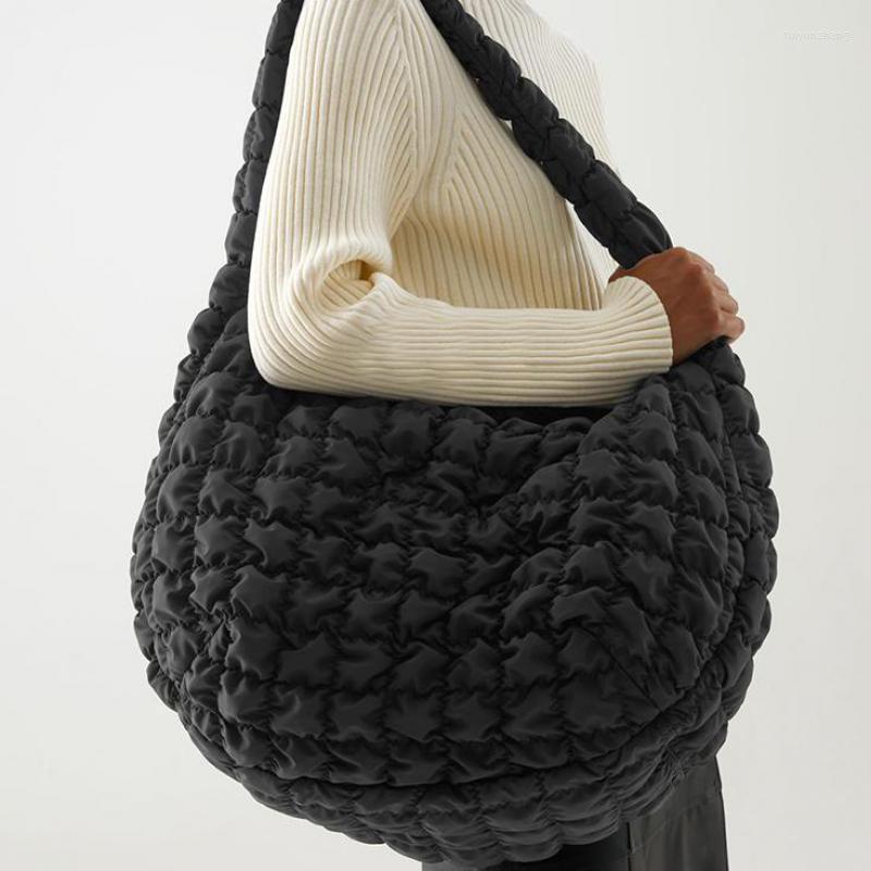Evening Bags Lnv High Capacity Women's Quilted Black White Nylon Luxury Imitation Brands 2023 Winter Vintage Crossbody
Evening Bags Lnv High Capacity Women's Quilted Black White Nylon Luxury Imitation Brands 2023 Winter Vintage Crossbody