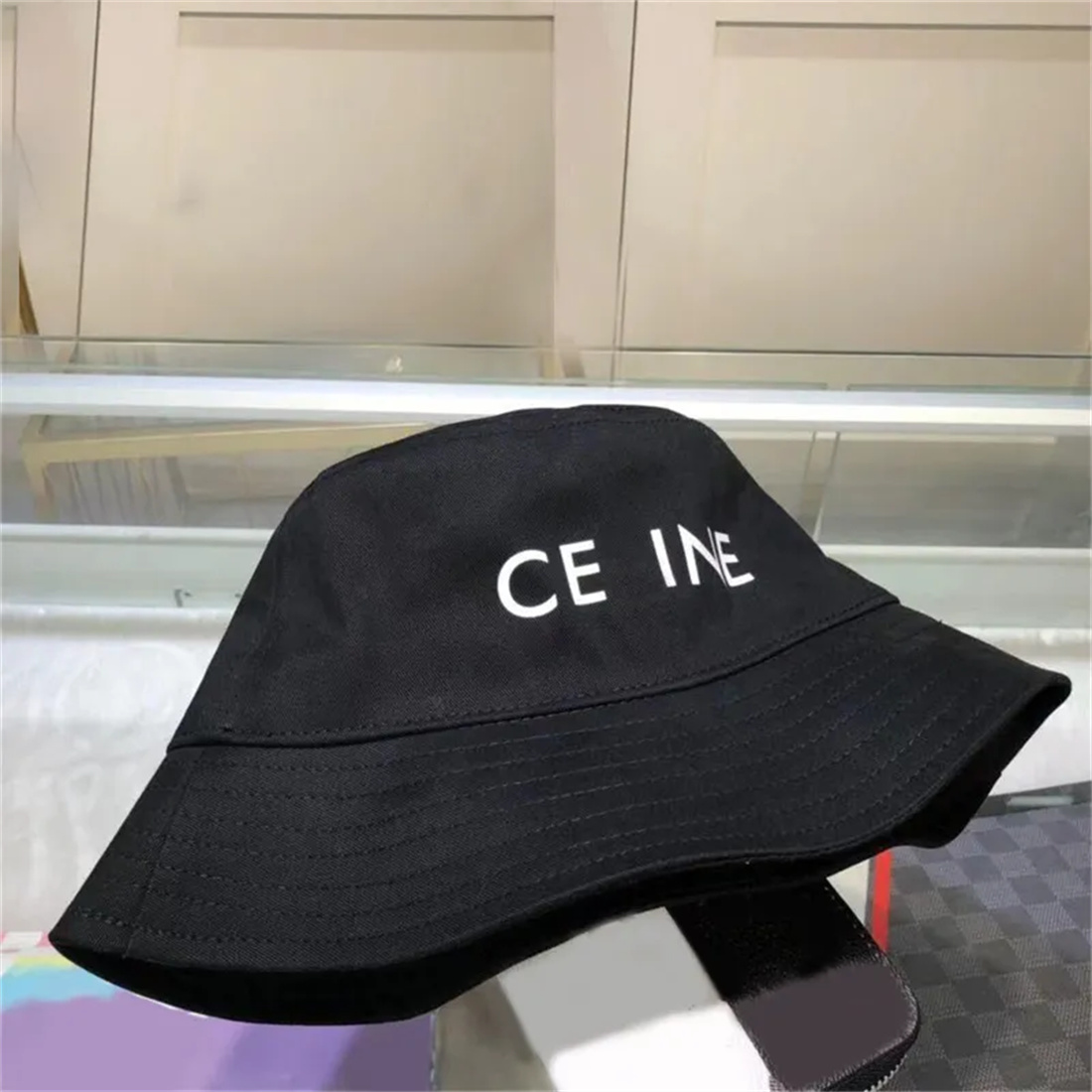 2023 Fashion mens designer hat womens baseball cap Celins s fitted hats letter summer snapback sunshade sport embroidery casquette beach luxury hats gorra
2023 Fashion mens designer hat womens baseball cap Celins s fitted hats letter summer snapback sunshade sport embroidery casquette beach luxury hats gorra