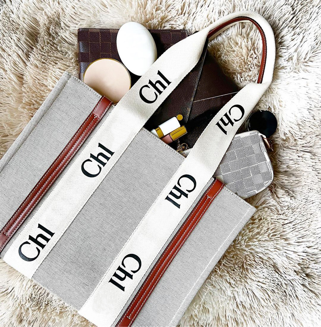 fashion Womens Woody tote bag luxury small medium Beach bag mens canvas shopping Shoulder bags designer handbag Wallets purse Large capacity Crossbody Clutch Bags
fashion Womens Woody tote bag luxury small medium Beach bag mens canvas shopping Shoulder bags designer handbag Wallets purse Large capacity Crossbody Clutch Bags