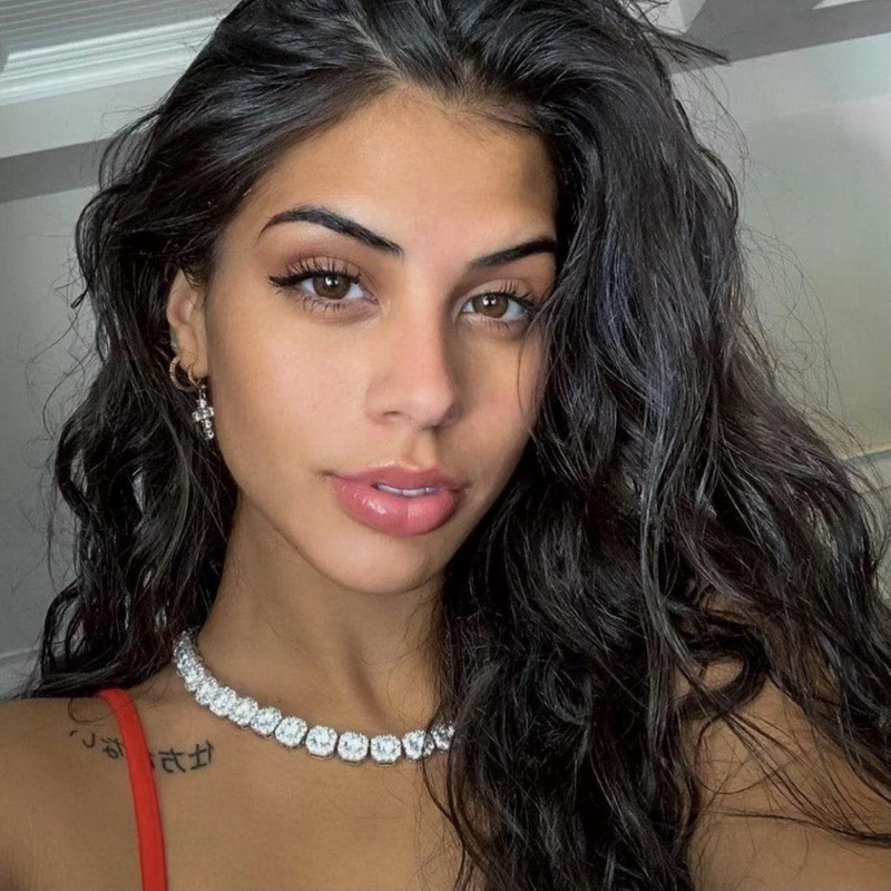 mens tennis chain Designer Iced Sugar Necklace American Street Cuban Chain Rap INS Diamond Set Light Luxury Hip Hop Couple Jewellery
mens tennis chain Designer Iced Sugar Necklace American Street Cuban Chain Rap INS Diamond Set Light Luxury Hip Hop Couple Jewellery