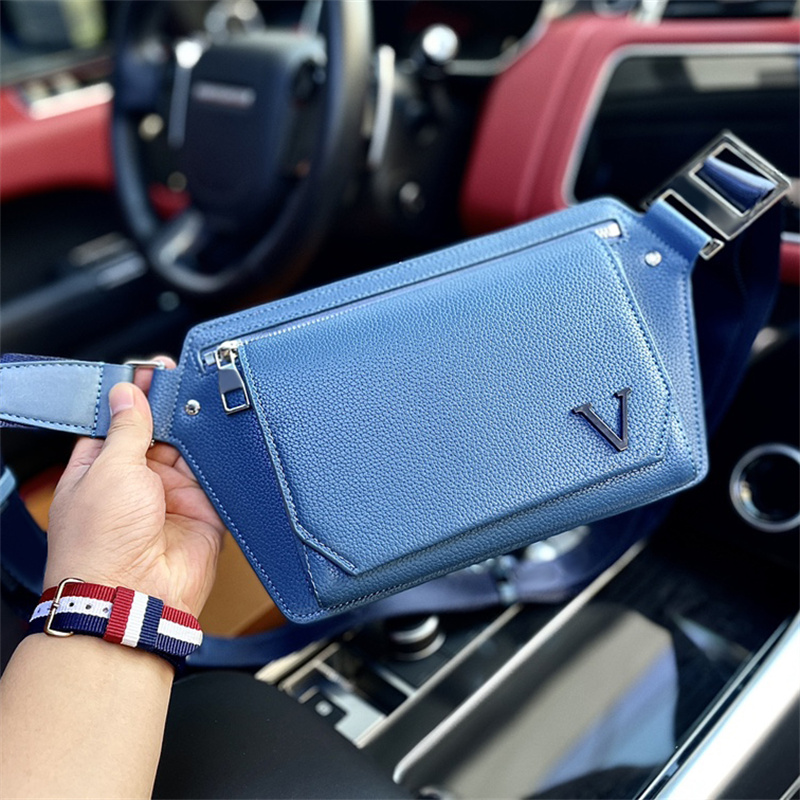 TAKEOFF Shoulder Bags Mens Designers Fashion Aerogram Crossbody Bags Luxurys Brands Casual Letters Handbags Womens Vintage Waist Bag Purses, Blue
TAKEOFF Shoulder Bags Mens Designers Fashion Aerogram Crossbody Bags Luxurys Brands Casual Letters Handbags Womens Vintage Waist Bag Purses, Blue