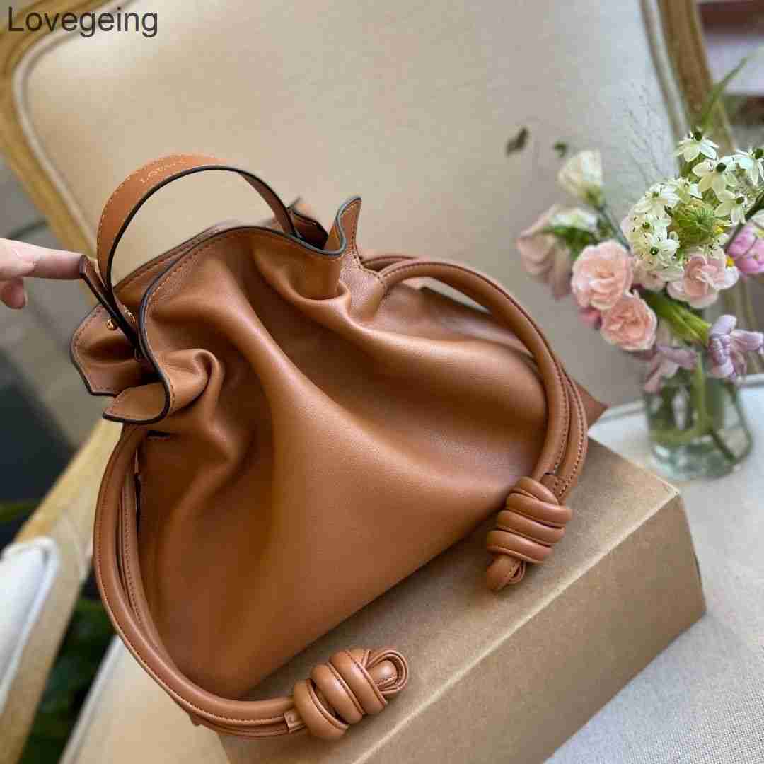 Single Straps Designer Handheld Bag Tote 2023 Shoulder Crossbody Flamenco Soft Loews Handbags Bags Purse Women's 09q3, Grey
Single Straps Designer Handheld Bag Tote 2023 Shoulder Crossbody Flamenco Soft Loews Handbags Bags Purse Women's 09q3, Grey