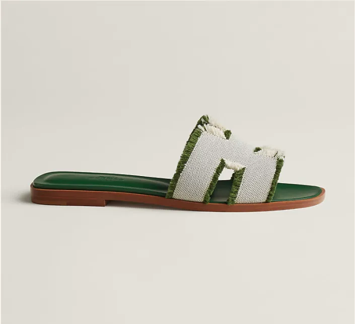 2023 Designer Women's Slippers Leather Sandals Flat Mule Slippers Patent Canvas Beach Sandals Rubber Soles Summer, 16
2023 Designer Women's Slippers Leather Sandals Flat Mule Slippers Patent Canvas Beach Sandals Rubber Soles Summer, 16