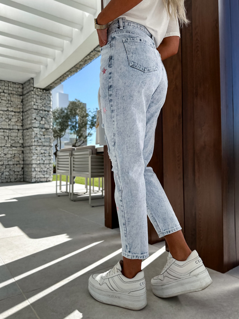 Women's Jeans YEMOGGY Elegant Ripped for Women Summer Pants 2023 Button Pocket Star Loose High Waist Perforated Denim 230330