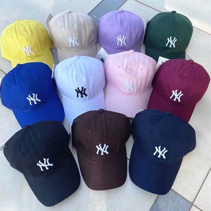 Ball Caps Korean classic small label soft top baseball pure cotton brand duck tongue cap lovers versatile fashion hat, N wine red
Ball Caps Korean classic small label soft top baseball pure cotton brand duck tongue cap lovers versatile fashion hat, N wine red