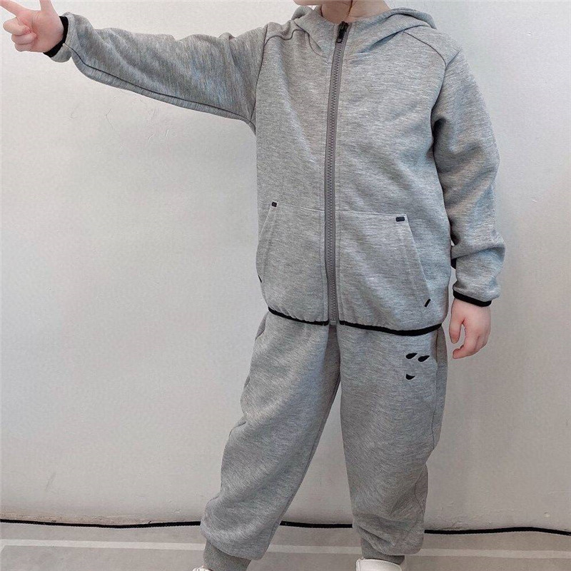 Designer Tracksuits Sweatshirt Kids Youths Sports tech fleece pant tracksuit Space Cotton Jacket sweat suits coats Trousers Bottoms techfleece Joggers
Designer Tracksuits Sweatshirt Kids Youths Sports tech fleece pant tracksuit Space Cotton Jacket sweat suits coats Trousers Bottoms techfleece Joggers