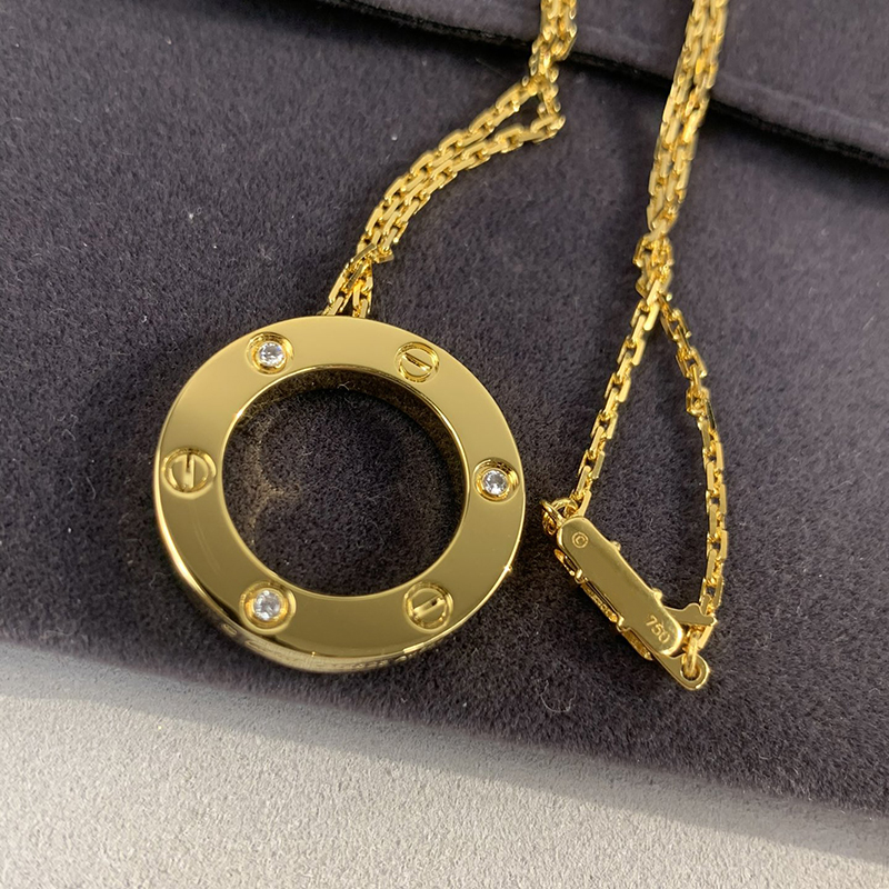 LOVE necklace Three Diamond designer Necklace for women Gold plated 18K T0P quality official reproductions brand designer jewelry anniversary gift 007
LOVE necklace Three Diamond designer Necklace for women Gold plated 18K T0P quality official reproductions brand designer jewelry anniversary gift 007