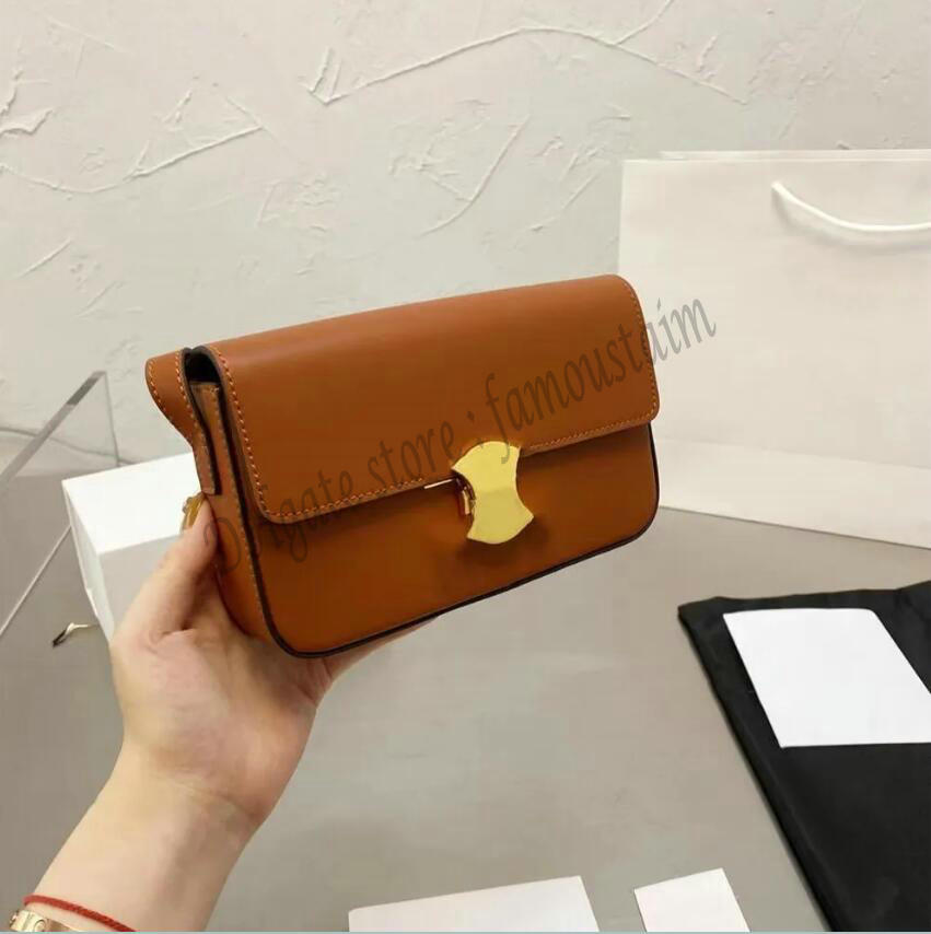 2023Top leather Triomphe shoulder bag women's men's handbag flip horizontal satchel luxury designer women's fashionable evening banquet bag card handbags, 04
2023Top leather Triomphe shoulder bag women's men's handbag flip horizontal satchel luxury designer women's fashionable evening banquet bag card handbags, 04