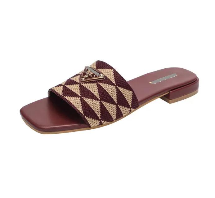 Embroidered Fabric Slides Slippers Black Beige Multicolor Embroidery Mules Womens Home Flip Flops Casual Sandals Summer Leather Flat Slide Rubber Sole 36-42
Embroidered Fabric Slides Slippers Black Beige Multicolor Embroidery Mules Womens Home Flip Flops Casual Sandals Summer Leather Flat Slide Rubber Sole 36-42