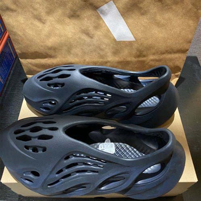 Designer Slippers Men Woman slider Foam Runner yeezzies Vermillion Mineral Blue Onyx Pure yeezies Sandals Slide Slipper Ochre Bone yezzies Resin Clog Desert
Designer Slippers Men Woman slider Foam Runner yeezzies Vermillion Mineral Blue Onyx Pure yeezies Sandals Slide Slipper Ochre Bone yezzies Resin Clog Desert