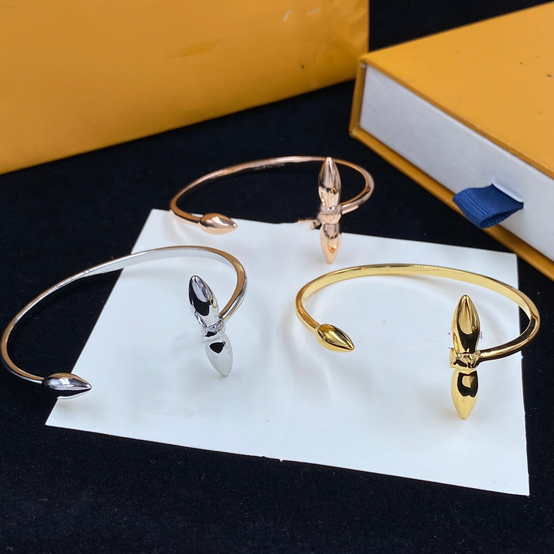 Wholesale Fashion Bracelets Women Bangle Designer Jewelry Faux Leather 18K Gold Plated Stainless steel Bracelet Womens Wedding Gifts11Clover-33