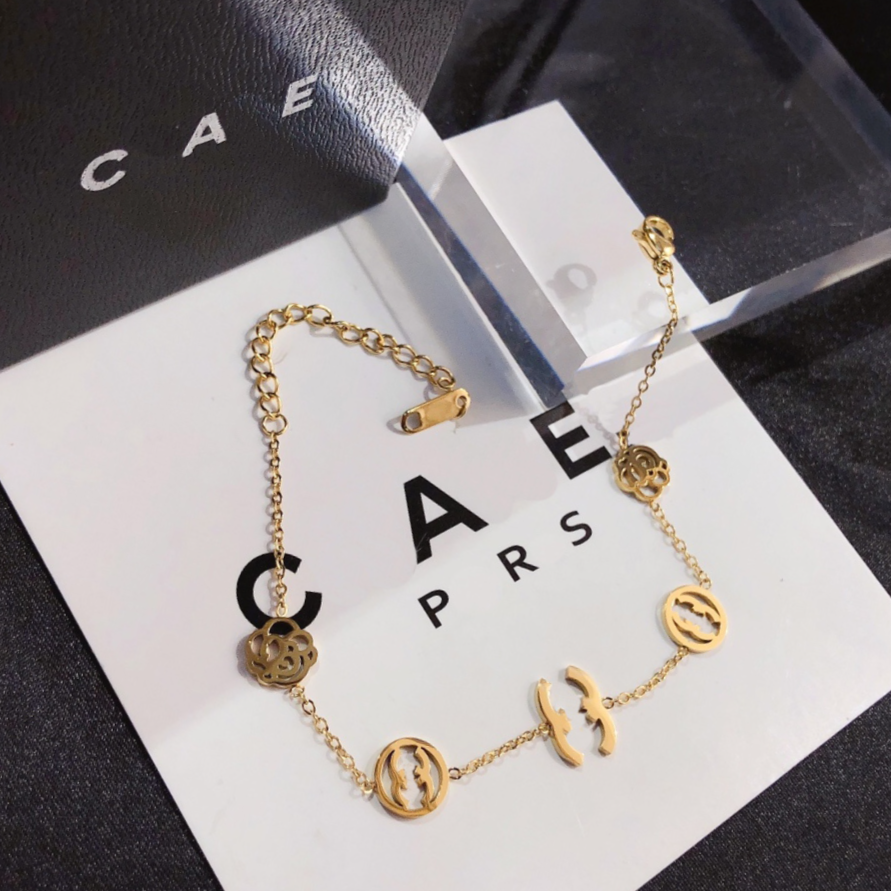 Fashion Luxury Chain Bracelet Designer Camellia Bracelets Luxury Couple Gold Plated Bracelet Design Gift Accessories For Women Wedding Party Jewelry Premium
Fashion Luxury Chain Bracelet Designer Camellia Bracelets Luxury Couple Gold Plated Bracelet Design Gift Accessories For Women Wedding Party Jewelry Premium