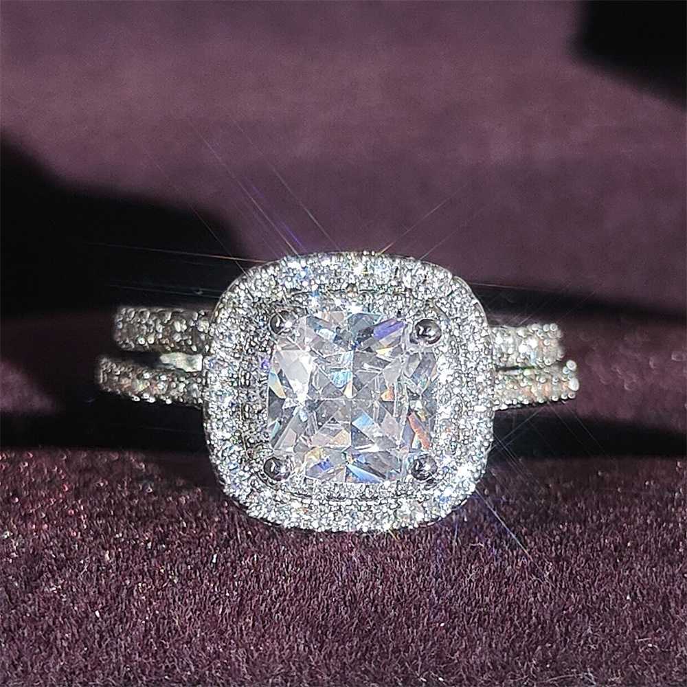 Solitaire Ring 2023 New Silver Color Bride Cushion Cut Finger Sets For Women Jewelry Pure Wedding Engagement s Personalized R5997b Y2303
Solitaire Ring 2023 New Silver Color Bride Cushion Cut Finger Sets For Women Jewelry Pure Wedding Engagement s Personalized R5997b Y2303