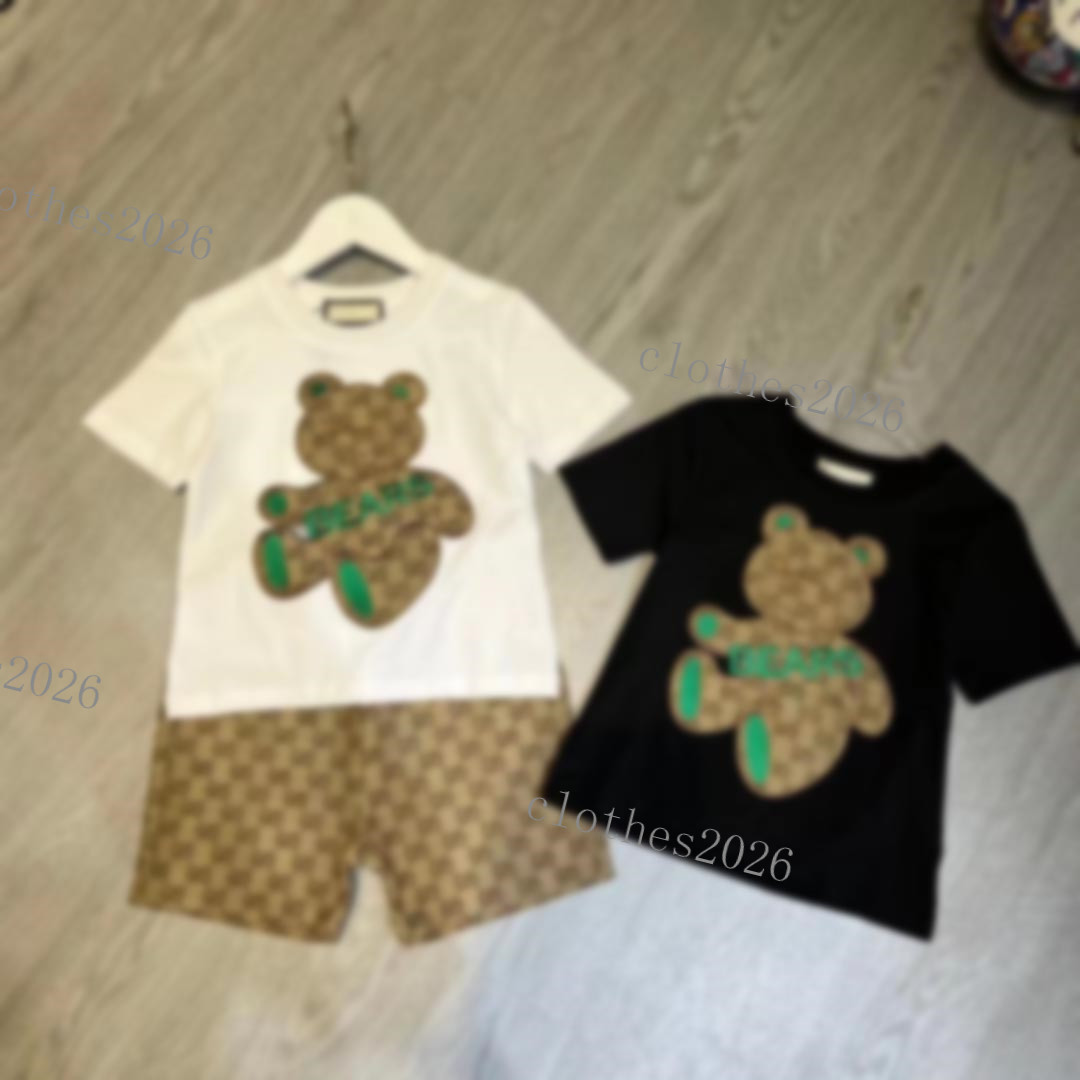 Kid Clothing Sets letter Pattern Boys Girls Tracksuit Summer Short Sleeve Top Tees And Shorts Sets Luxury Designer T-shirts tops shorts Kids Sportsuits white black 23, 1#
Kid Clothing Sets letter Pattern Boys Girls Tracksuit Summer Short Sleeve Top Tees And Shorts Sets Luxury Designer T-shirts tops shorts Kids Sportsuits white black 23, 1#