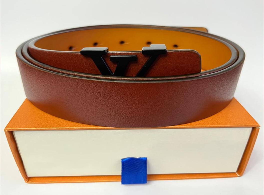Men Designers Belts Classic fashion luxury casual letter L smooth buckle womens mens leather belt Black and brown band width 38cm2410873, White
Men Designers Belts Classic fashion luxury casual letter L smooth buckle womens mens leather belt Black and brown band width 38cm2410873, White