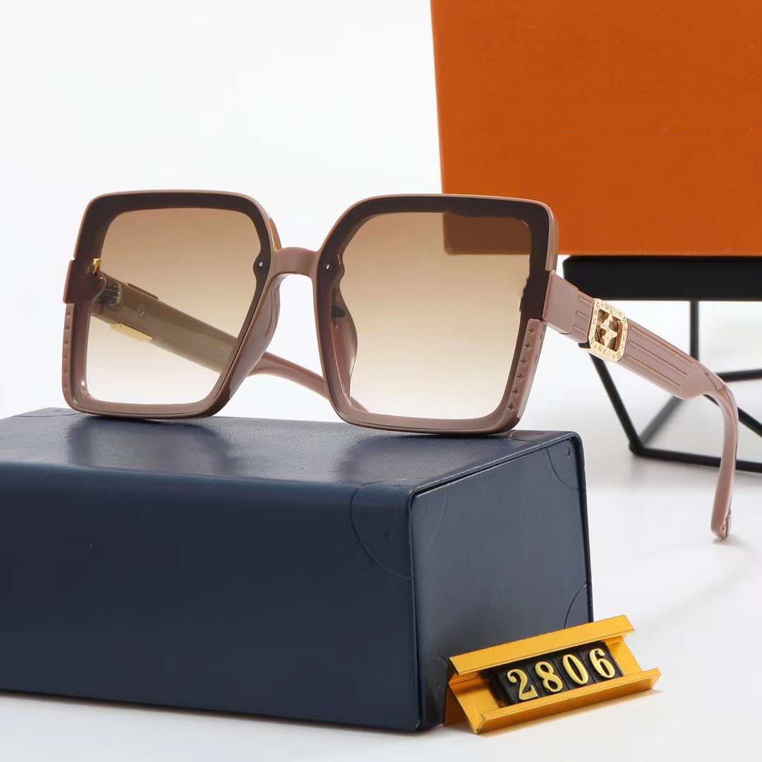 2023 Sunglasses for Men and Women Summer Style 2806 Anti-ultraviolet Retro Square Plate Full Frame Fashion Eyeglasses Random Box Case
2023 Sunglasses for Men and Women Summer Style 2806 Anti-ultraviolet Retro Square Plate Full Frame Fashion Eyeglasses Random Box Case