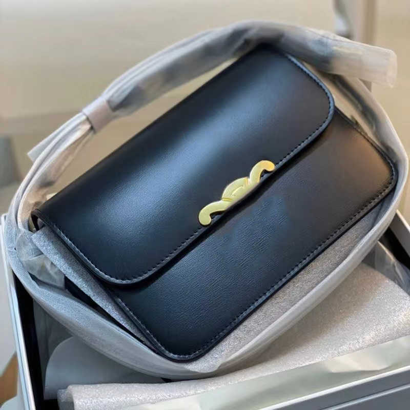 TEEN triomphe bag classic Polished cowhide Shoulder bags Cross Body bag Metal latch fashion Envelope messenger bag wallet Lined sheepskin Totesbag Black pattern, Red 
TEEN triomphe bag classic Polished cowhide Shoulder bags Cross Body bag Metal latch fashion Envelope messenger bag wallet Lined sheepskin Totesbag Black pattern, Red