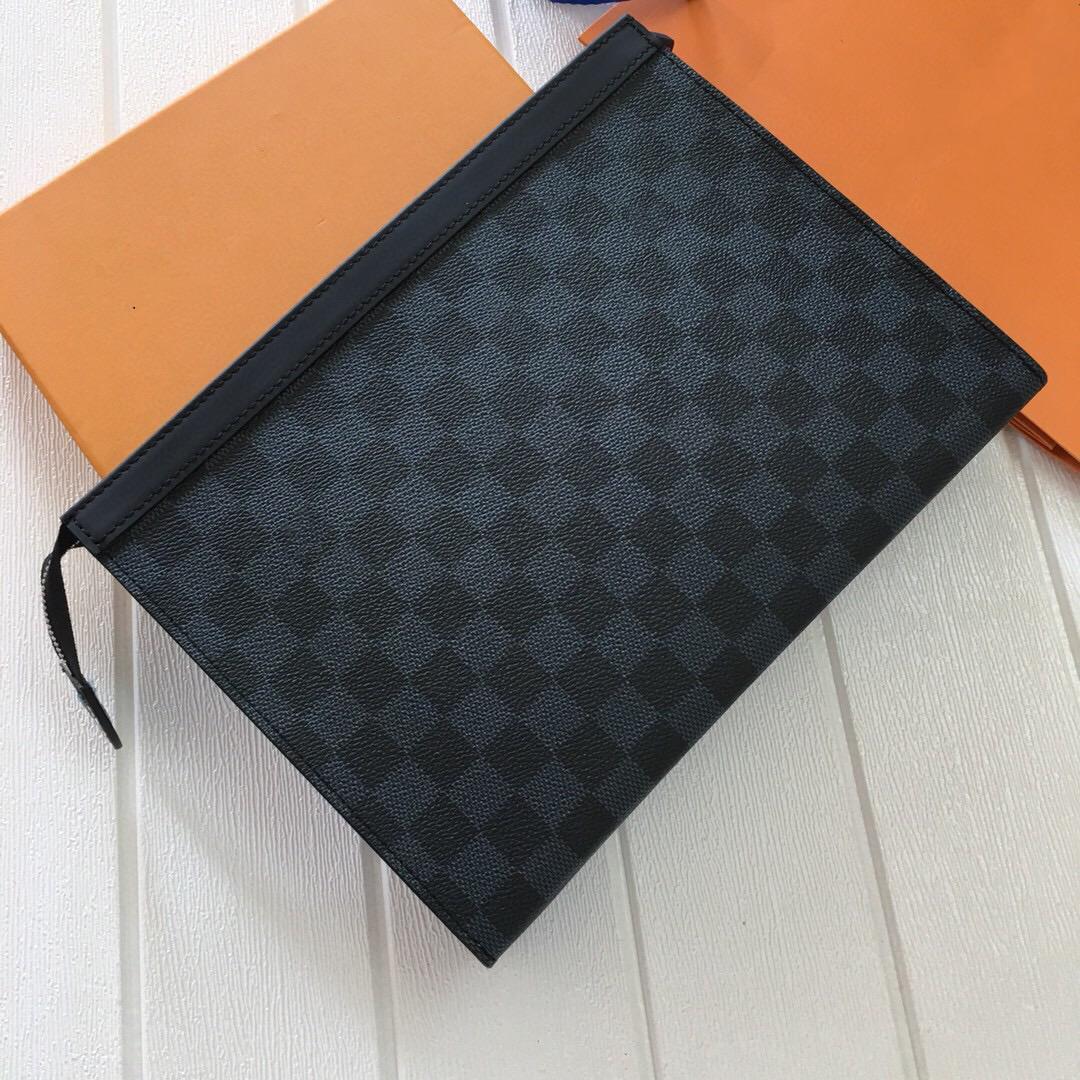 designer bag designers luxurys men clutch bags wallet toiletry pouch handbags purses women leather handbag vintage male simple business bag card holder key pouchs
designer bag designers luxurys men clutch bags wallet toiletry pouch handbags purses women leather handbag vintage male simple business bag card holder key pouchs